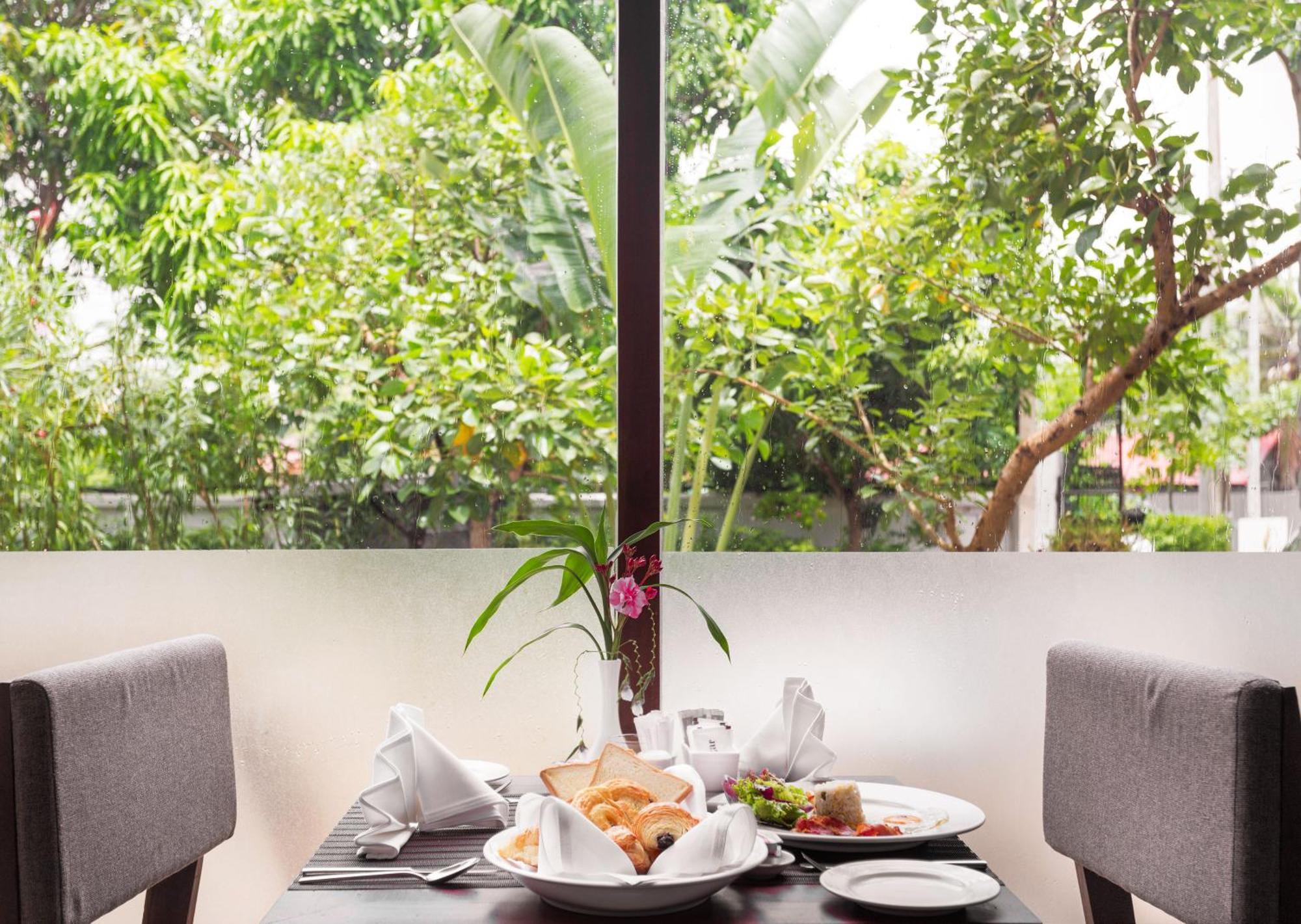 Hotel The Calm Oasis Ciudad de Siem Riep Exterior foto